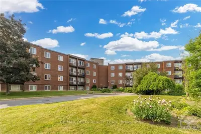 2041 ARROWSMITH Drive 208A, Beacon Hill North - South and Area, ON K1J 7V7