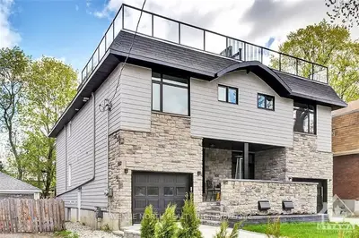 13 GRANVILLE Avenue, Tunneys Pasture and Ottawa West, ON K1Y 0M5