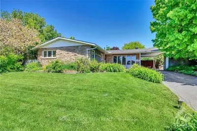 23 Bellfield Street, Crystal Bay - Rocky Point - Bayshore, On K2b 6k7