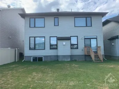 119 Dun Skipper Drive, Blossom Park - Airport And Area, On K1x 0g2