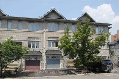 233 Stroget, Cityview - Parkwoods Hills - Rideau Shore, On K2e 0a9