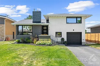 1016 FAIRLAWN Avenue, McKellar Heights - Glabar Park and Area, ON K2A 3T1
