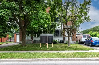 116-118 VIEWMOUNT Drive, Meadowlands - Crestview and Area, ON K2G 3B7