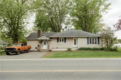 4874 COUNTY RD 14 Road, South Stormont, ON K0C 1M0
