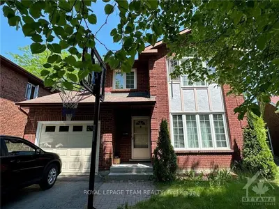 30 HYDE PARK Way, South of Baseline to Knoxdale, ON K2G 5R4