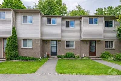 1339 PEREZ Crescent, Cyrville - Carson Grove - Pineview, ON K1J 8T9