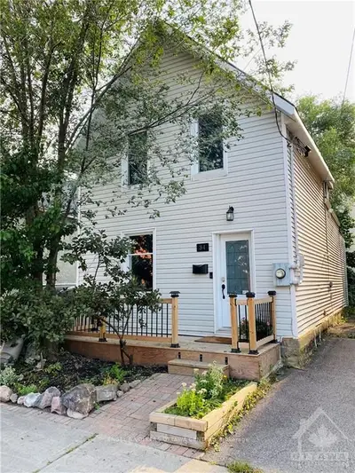 34 SHERBROOKE Avenue, West Centre Town, ON K1Y 1R7