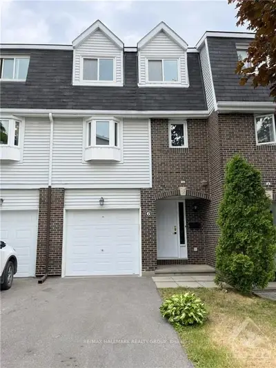 6 Almond Lane, Kanata, ON K2L 3T2