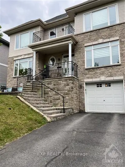 202 MEANDERING BROOK Drive B, Blossom Park - Airport and Area, ON K1T 0C5