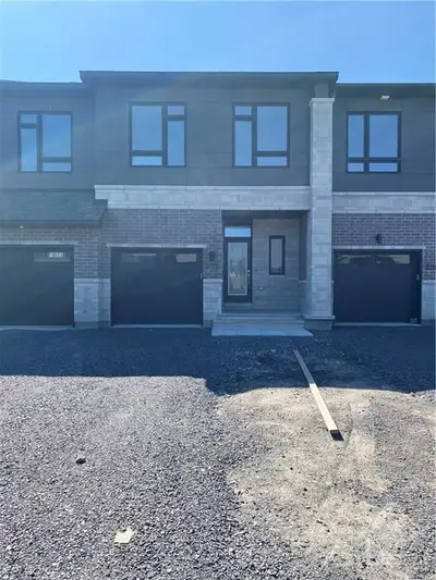 202 BRISTOL Crescent, North Grenville, ON K0G 1J0