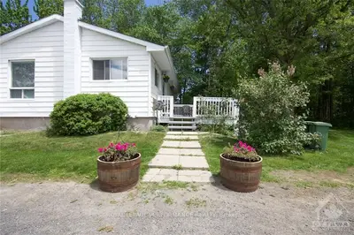 6408 RENAUD Road, Orleans - Convent Glen and Area, ON K4B 1H9
