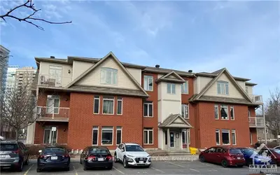 280 MEILLEUR L, Vanier and Kingsview Park, ON K1L 0A2