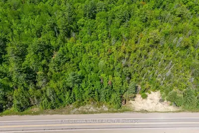 32587 HIGHWAY 17, Laurentian Hills, ON K0J 1P0