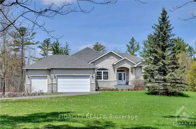 48 CARLISLE Circle, Stittsville - Munster - Richmond, ON K0A 1B0