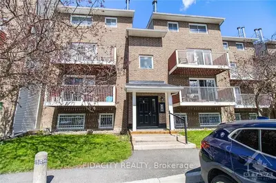 1589 ST BERNARD Street 505, Blossom Park - Airport and Area, ON K1T 3H9