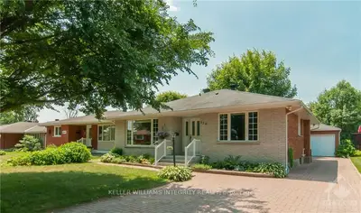 836 CLAUDE Street, Overbrook - Castleheights and Area, ON K1K 2S6