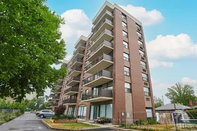 1190 RICHMOND Road 202, Woodroffe, ON K2B 8J3