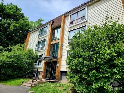 49 SUMAC Street 10, Beacon Hill North - South and Area, ON K1J 7T7