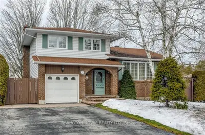 37 Stroughton Crescent, Stittsville - Munster - Richmond, On K0a 3p0