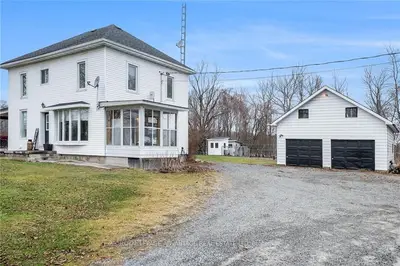 7742 Highway 42 Road, Rideau Lakes, On K0g 1e0