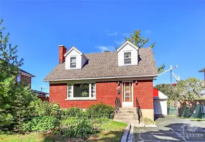 1335 LEASIDE Avenue, Carlington - Central Park, ON K1Z 7R2