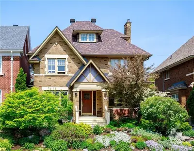229 FOURTH Avenue, Glebe - Ottawa East and Area, ON K1S 2L7