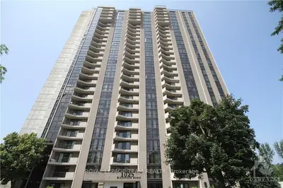 1025 RICHMOND Road 1202, Woodroffe, ON K2B 8G8