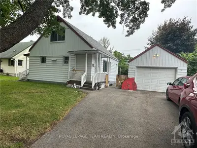 20 ARGUE Drive, Cityview - Parkwoods Hills - Rideau Shore, ON K2E 6S1