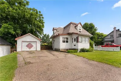 469 ESTHER Street, Pembroke, ON K8A 3E4