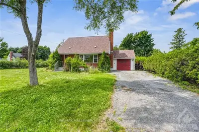 223 SANFORD Avenue, Mooneys Bay - Carleton Heights and Area, ON K2C 0G1