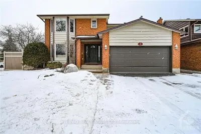 1 Huntmaster Lane, Hunt Club - Windsor Park Village And Area, On K1v 0b6
