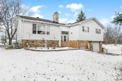6453 Mitch Owens Road, Blossom Park - Airport And Area, On K1x 1a9