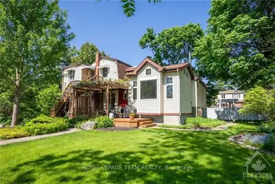 618 MELBOURNE Avenue, Carlingwood - Westboro and Area, ON K2A 1X1