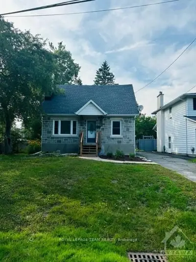 1344 NORMANDY Crescent, Mooneys Bay - Carleton Heights and Area, ON K2C 0N5