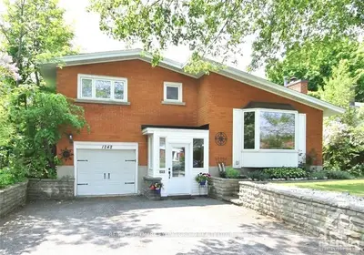 1242 SHERMAN Drive, Belair Park - Copeland Park and Area, ON K2C 2M8