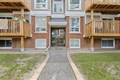 520 Fenerty Court 3, Kanata, ON K2L 3B1