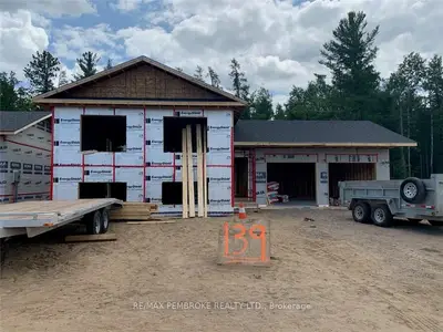 139 CHAD Street, Petawawa, ON K8A 0G9
