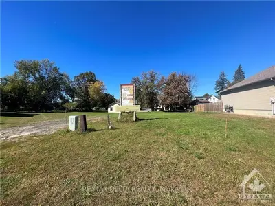 136 CHARRON Street, Clarence-Rockland, ON K4K 0E5
