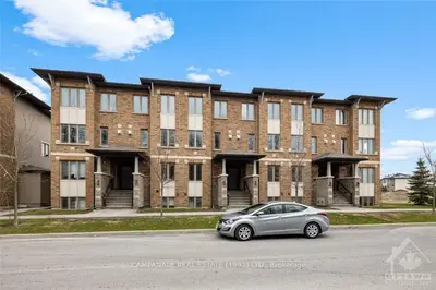 685 VIA AMALFI Street, Barrhaven, ON K2J 5X8