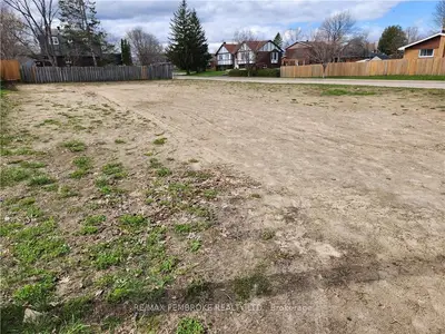 0 PATRICIA Street, Pembroke, ON K8A 7Y2
