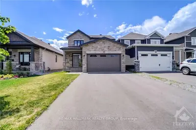 1110 BECKETT Crescent, Stittsville - Munster - Richmond, ON K2S 0Y9