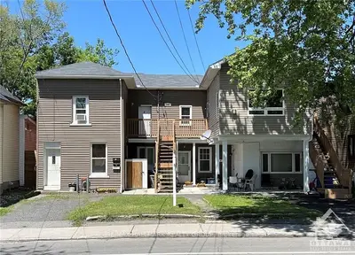 249 DESCHAMPS Avenue 4, Vanier and Kingsview Park, ON K1L 5Z2