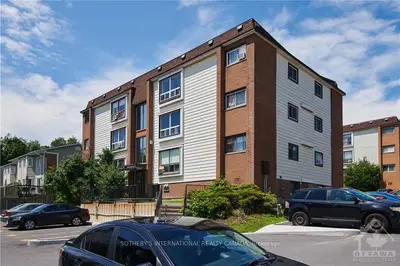 47 SUMAC Street 15, Beacon Hill North - South and Area, ON K1J 7T7