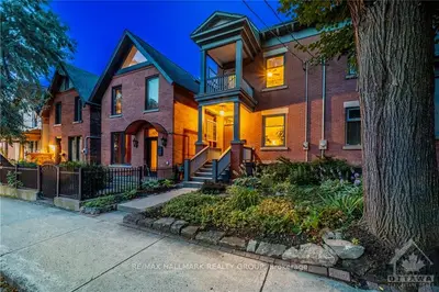 476 Lisgar Street, Ottawa Centre, On K1r 5h3