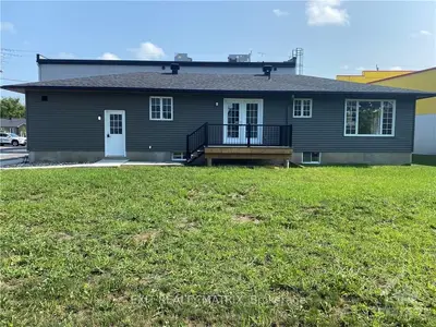 785 NOTRE DAME Street B, Russell, ON K0A 1W0
