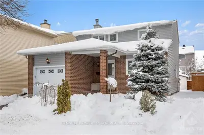 9 Tammela Court, Hunt Club - South Keys And Area, On K1t 2e7