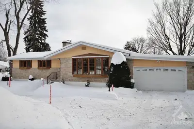 2 Hillview Road, Crystal Bay - Rocky Point - Bayshore, On K2h 5g5