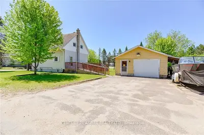 6 STATION Street, Laurentian Hills, ON K0J 1J0