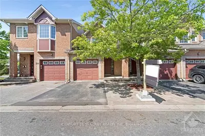 296 FREEDOM, Alta Vista and Area, ON K1G 6W4