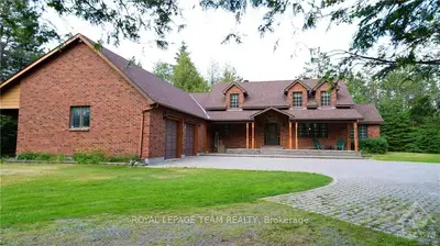 105 SIERRA WOODS Drive, Carp - Huntley Ward, ON K0A 1L0